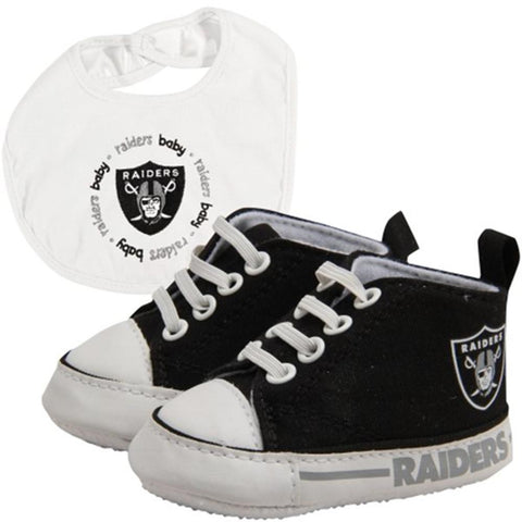 Oakland Raiders Nfl Infant Bib And Shoe Gift Set