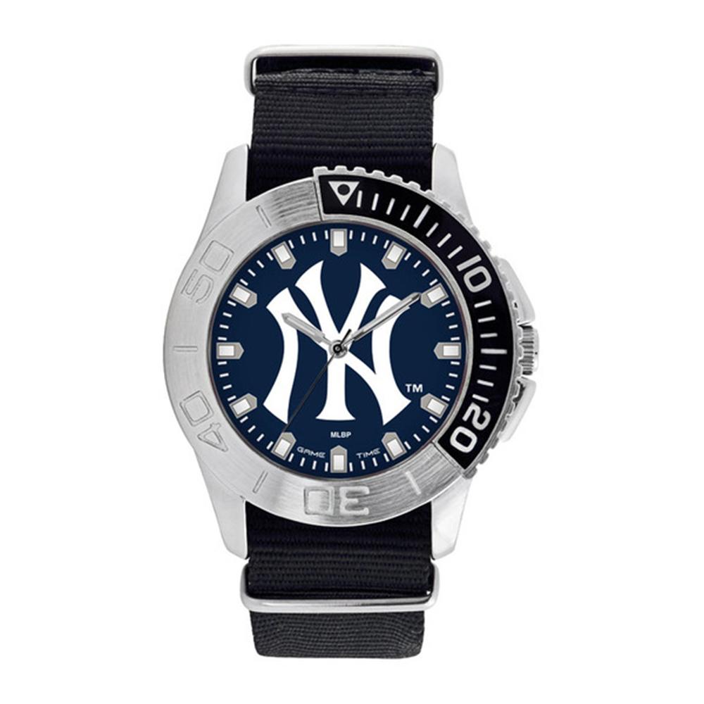 New York Yankees Mlb Mens "starter Series" Quartz Analog Watch (pinstripe)