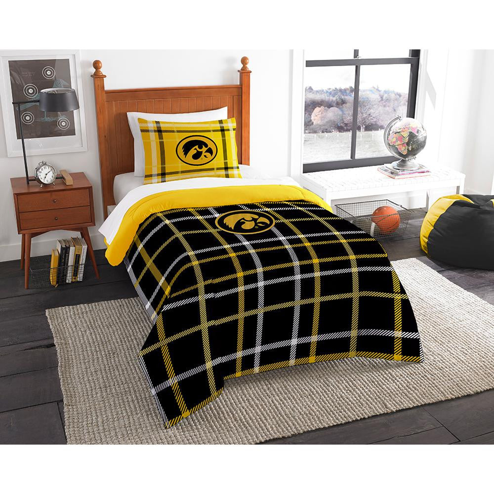 Iowa Hawkeyes Ncaa Twin Comforter Set (soft & Cozy) (64" X 86")