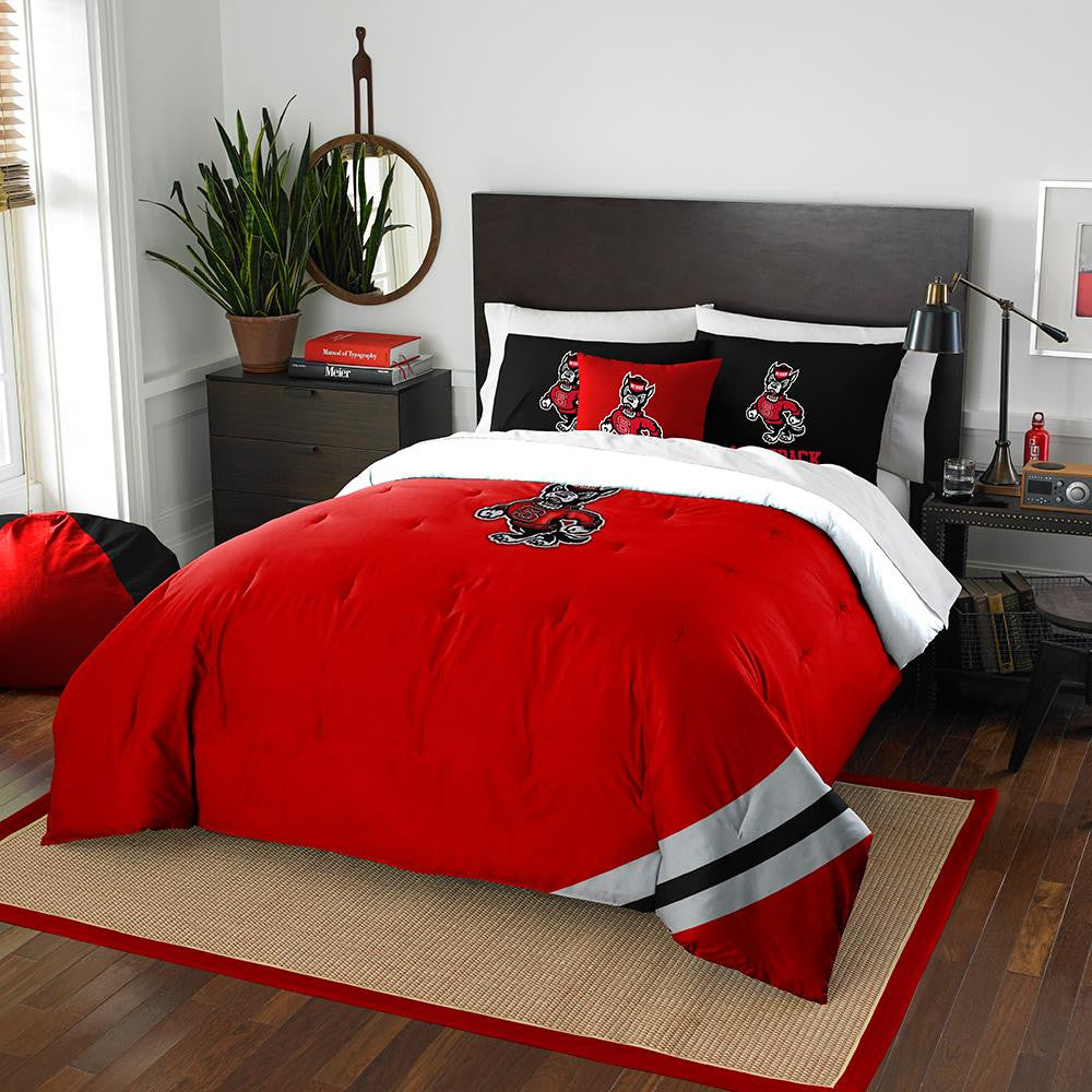 North Carolina State Wolfpack Ncaa Full Comforter Set (soft & Cozy) (76" X 86")