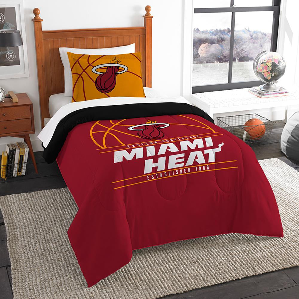 Miami Heat Nba Twin Comforter Set (reverse Slam Series) (64" X 86")