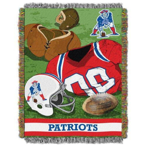 New England Patriots Nfl Woven Tapestry Throw (vintage Series) (48inx60in)